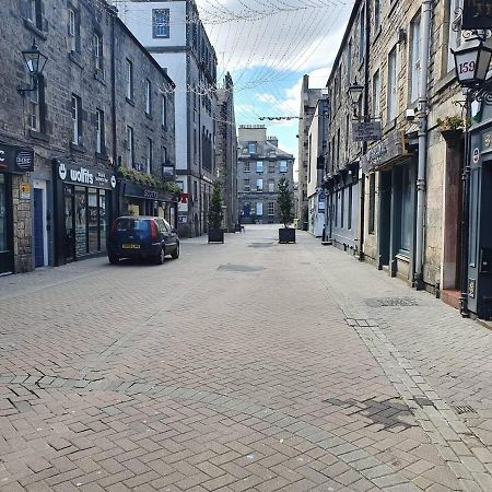 Lovely 2 Bedroom Flat In The Heart Of The City Edimburgo Exterior foto